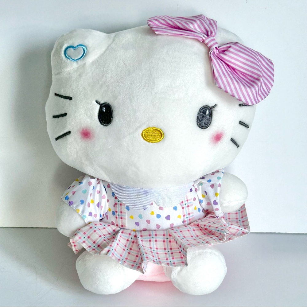 💗NEW Hello Kitty Adorable Medium 9” Plush - Picture 1 of 5